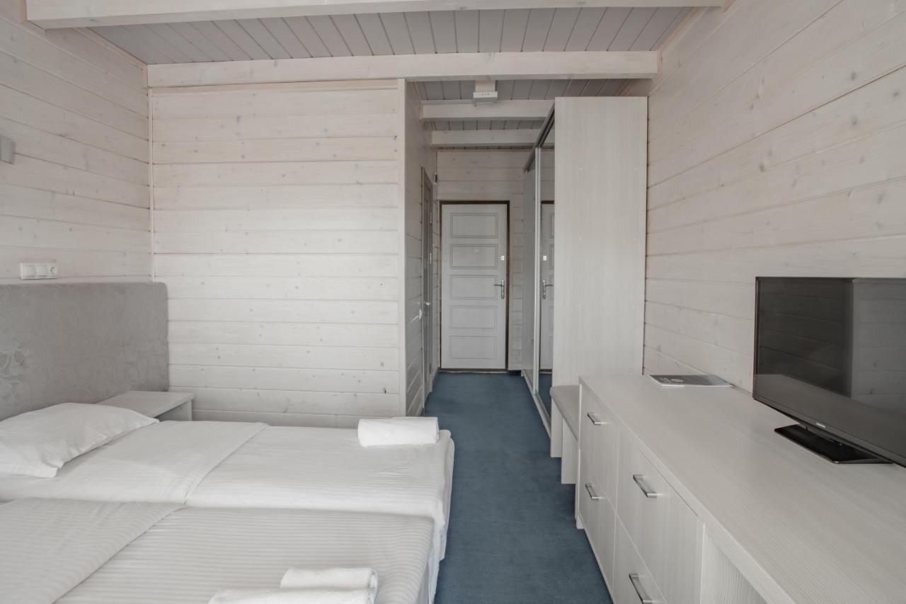 Wellland Hotel Yaremtche Extérieur photo